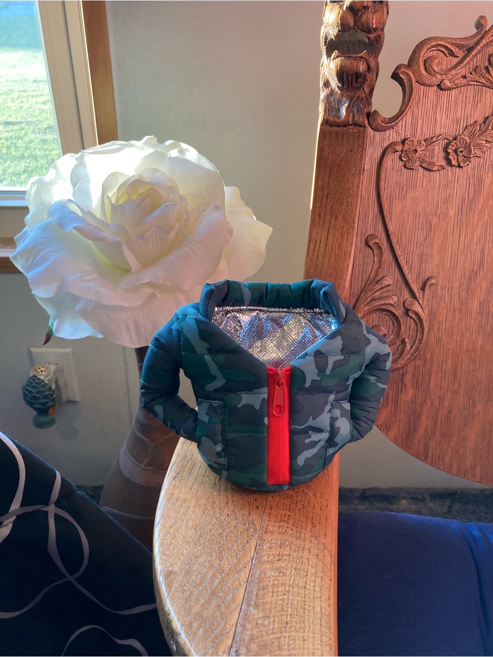 Puffin The Puffy Vest Beverage Holder
